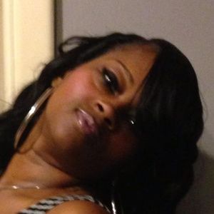 Meet your Posher, Dionne